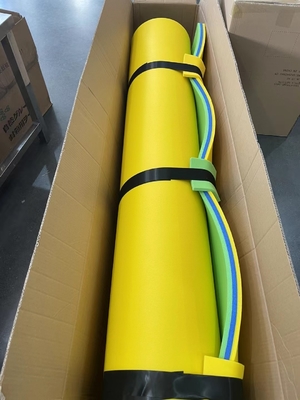 Dimensione personalizzata Color Water Mat Pad galleggiante 3 strati di schiuma XPE resistente alle lacrime con Bungee Tether galleggiante
