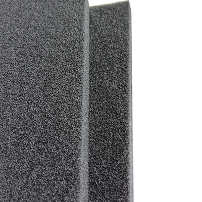 Spuma acustica in polietilene certificata UL94 HF-1 per un efficace assorbimento acustico e isolamento termico