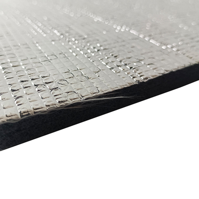 Fibra di vetro Folia di alluminio XPE schiuma ritardante la fiamma autoadesivo isolamento HVAC schiuma spessore 5-25mm