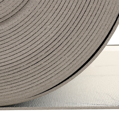 Materiale isolante termico per la costruzione con foglio di alluminio