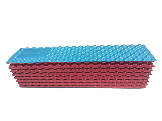 Stoccaggio resistente all'umidità esterno ripiegabile materassi in schiuma IXPE tipo fisarmonica con cinghia elastica materasso compatto