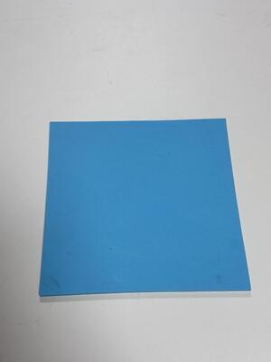 Rotoli di fogli in schiuma EVA colorati e personalizzabili tagliati con precisione su misura, ideali per progetti fai-da-te creativi, imballaggi protettivi e usi industriali
