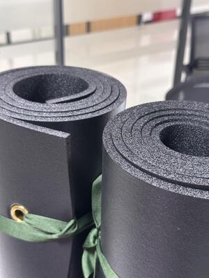 Leggero impermeabile Comodo Materasso d'aria da campeggio Pad d'aria portatile con imbottitura morbida con cinture regolabili Ideale per escursioni all'aperto Backpacking e attività di viaggio